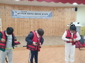충남교육청, 전문 강사와 함께 생존수영 실기교육 진행